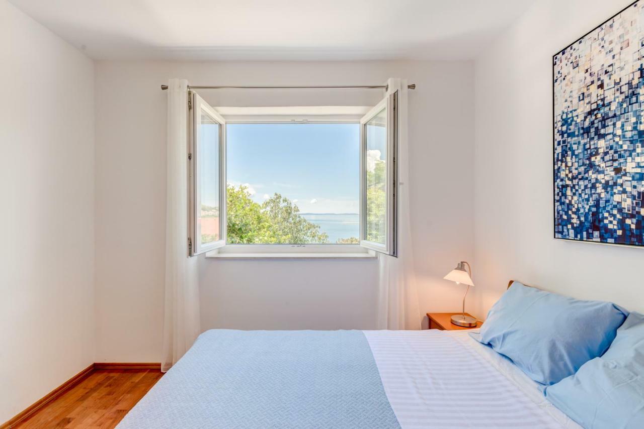 Apartmani Mirta Omiš Eksteriør bilde